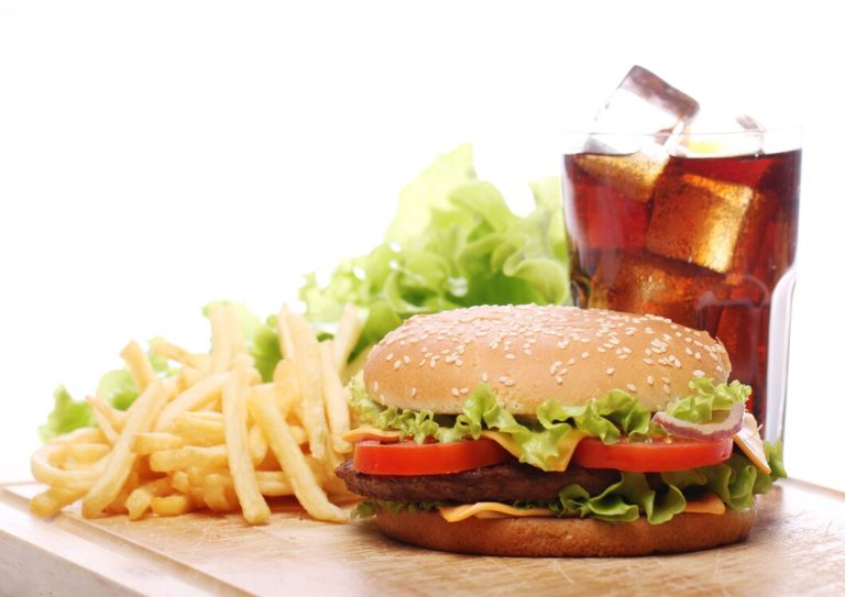 Les effets à long terme de la consommation d'aliments cancérigènes